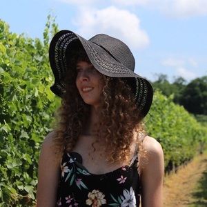 Meet your Posher, Paige!